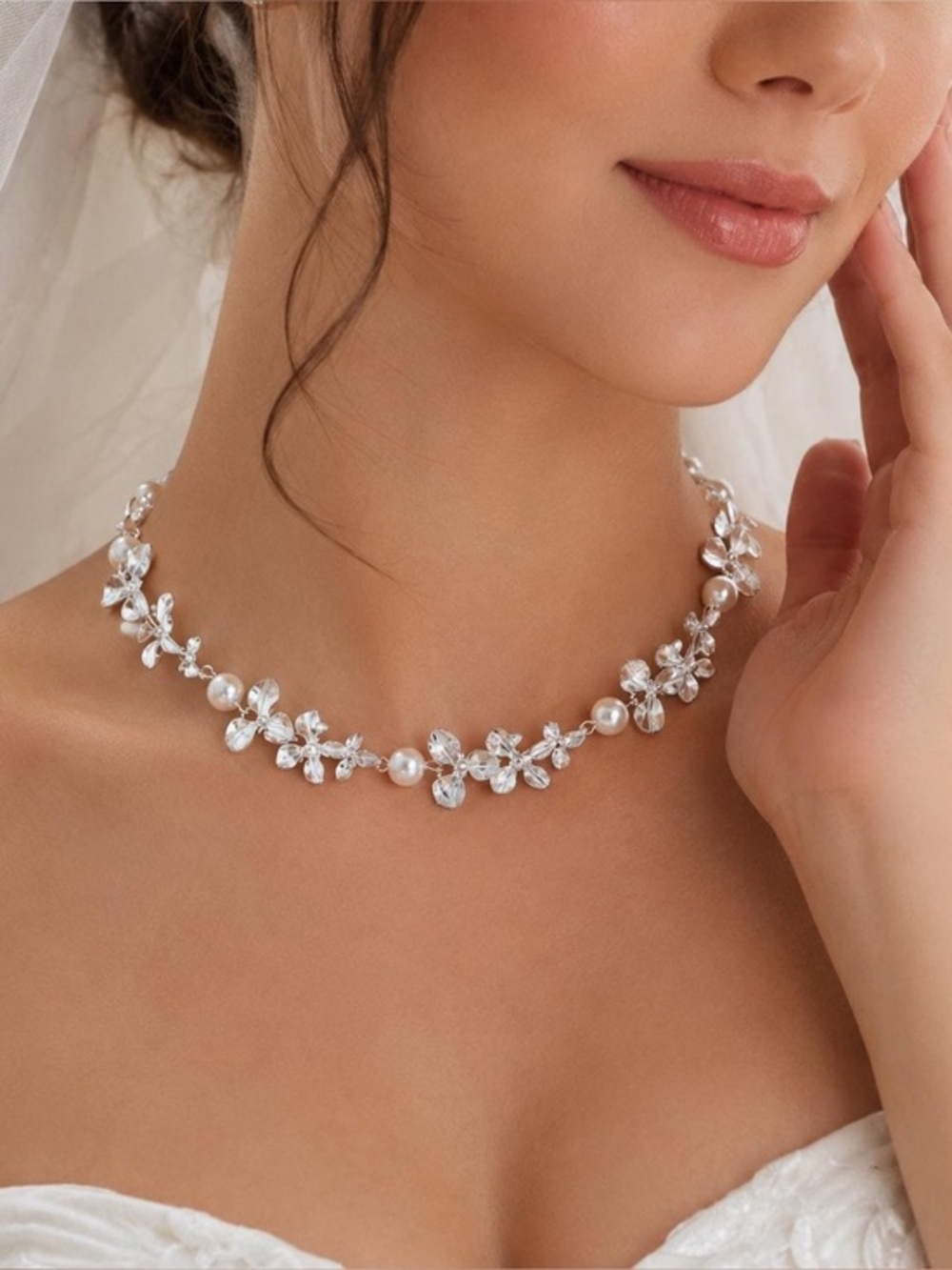 Elegant Bridal Floral Choker Necklace